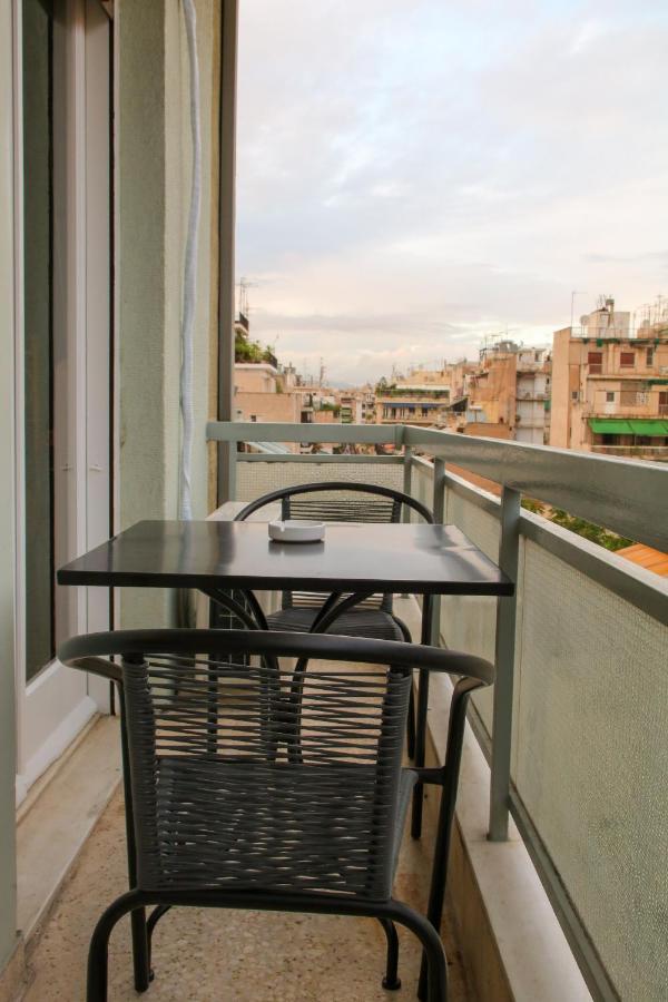 Spacious Central Flat☆3Min To Metro☆Ac|Netflix|Pc Атина Екстериор снимка